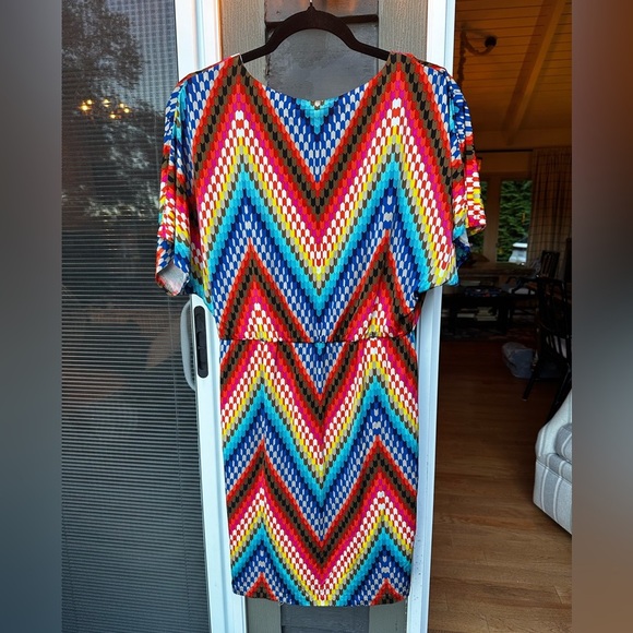 Trina Turk Women’s Multicolor Chevron Dress Size 8 - Picture 3 of 5